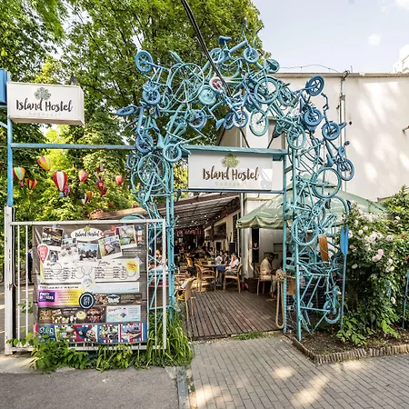 Hostel Island (adults Only) *