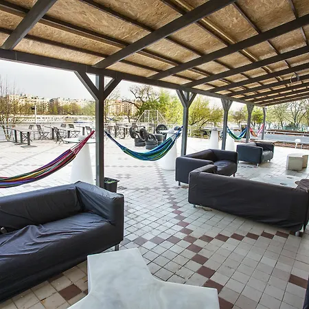 Hostel Island (adults Only)