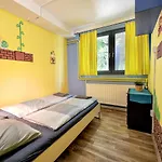 Island (adults Only) Хостел *
