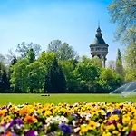 Island (adults Only) Хостел Будапешт