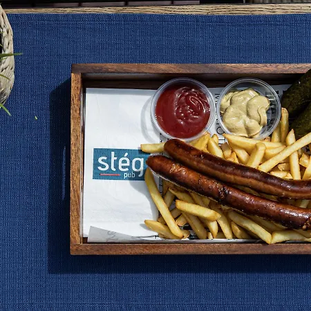 Ostello Island (adults Only) *