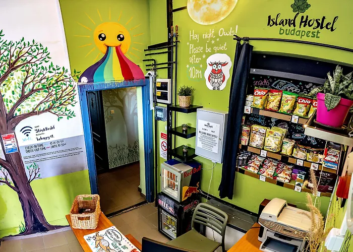 布达佩斯岛上旅馆 旅馆 *