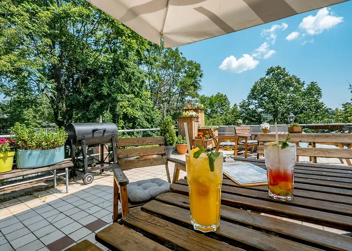 Island (adults Only) Хостел *