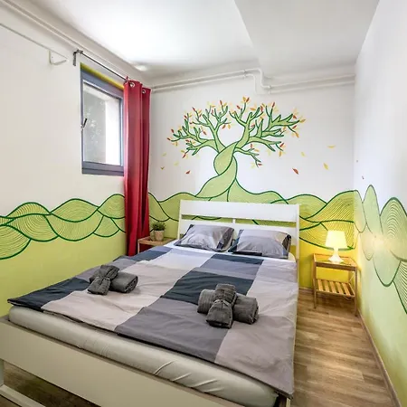 Island (adults Only) Ostello *