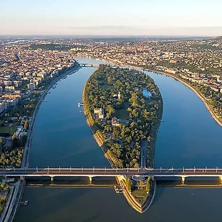 Island (adults Only) Hostel Budapest