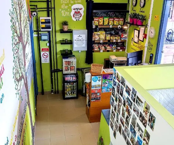 Hostel Island (adults Only)