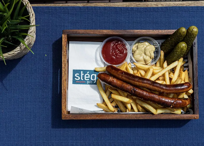 Hostel Island (adults Only) *