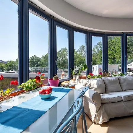 Auberge de jeunesse Island (adults Only) *